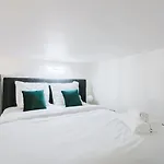 Bnbnook - Prime Studio Near Champs-Elysees & Shops