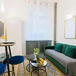 Bnbnook - Prime Studio Near Champs-Elysees & Shops